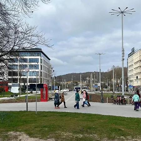 Jasne Mieszkanie Z Balkonem W Centrum 그디니아