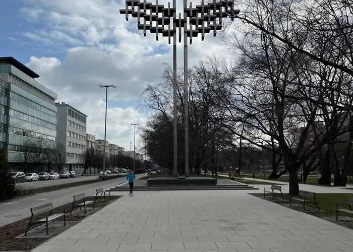 Apartament Jasne Mieszkanie Z Balkonem W Centrum